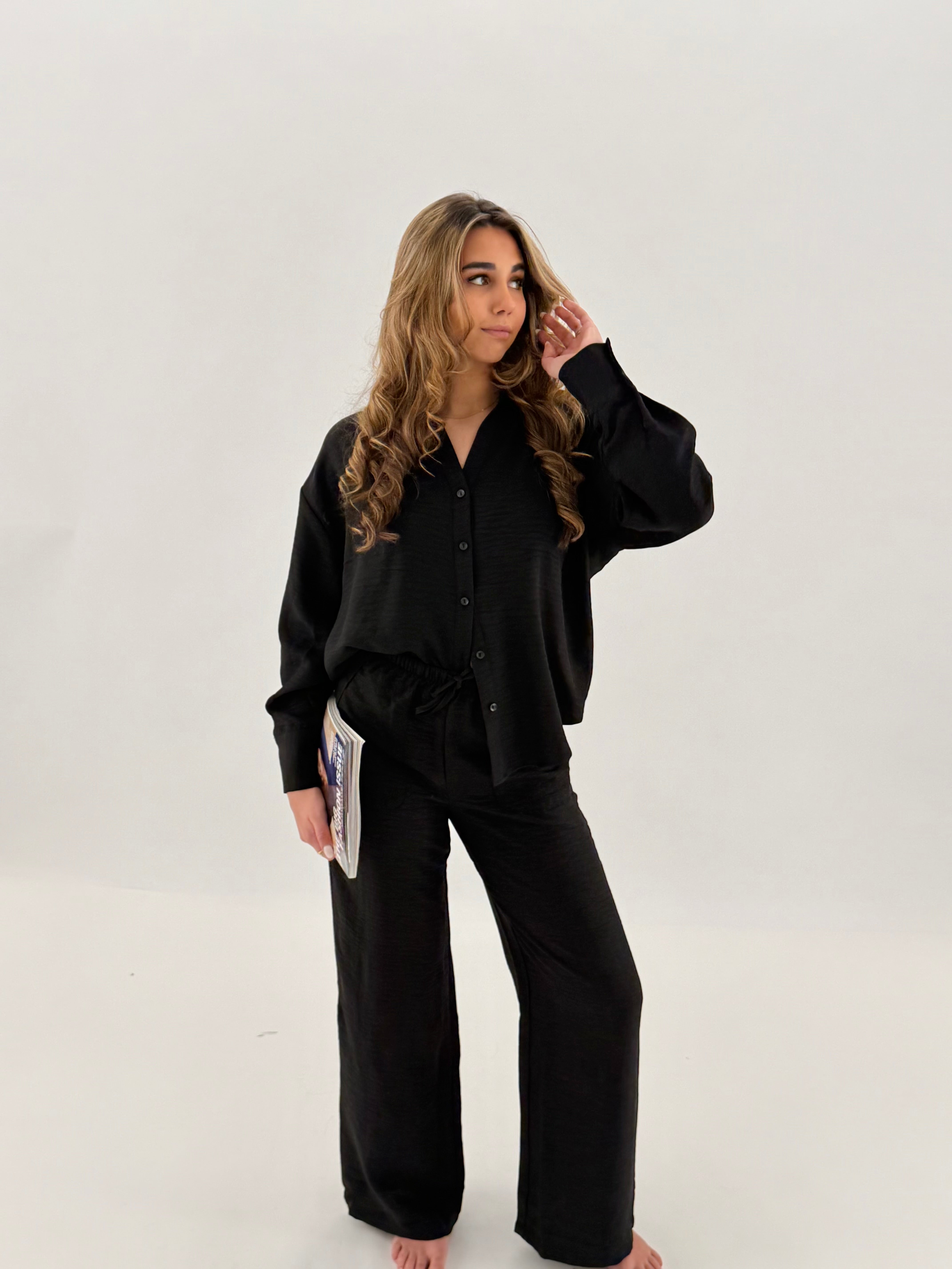 VMMELANEY Trousers - Black